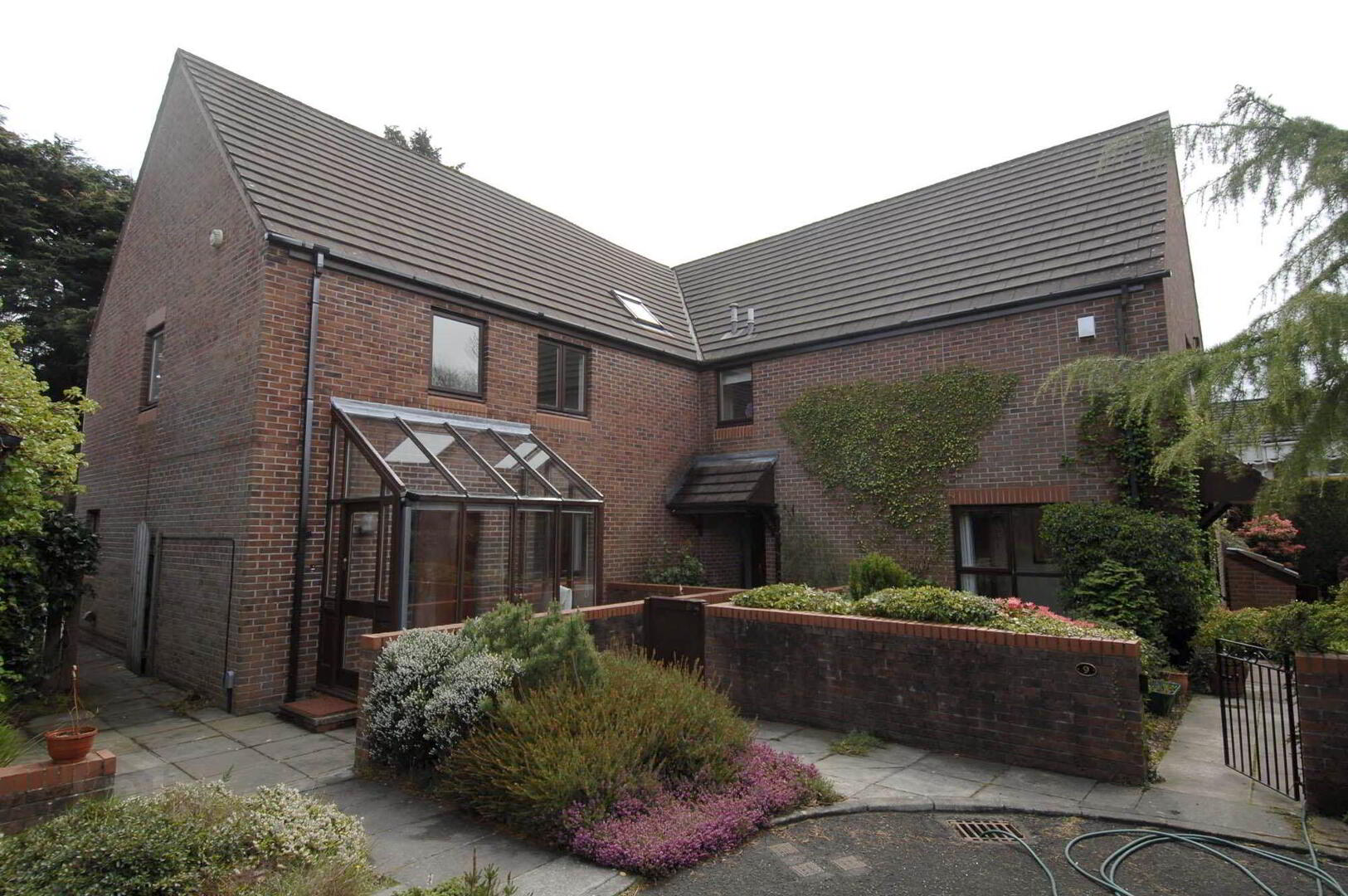 8 Dale, Lane, Belfast