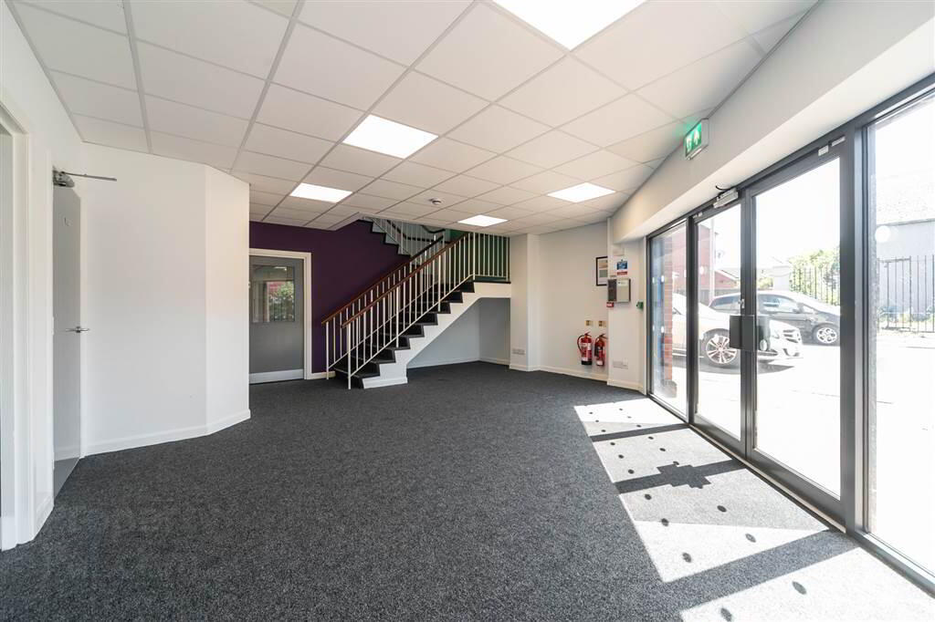 Unit 6 & 6a Ravenhill Business Park 3 of 27