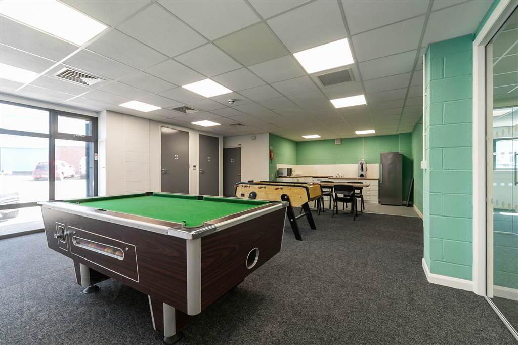 Unit 6 & 6a Ravenhill Business Park 11 of 27
