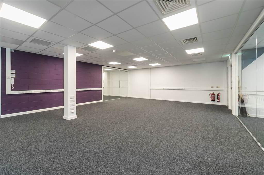 Unit 6 & 6a Ravenhill Business Park 10 of 27