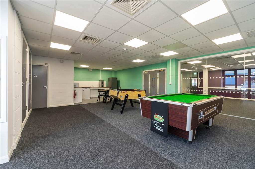 Unit 6 & 6a Ravenhill Business Park 12 of 27