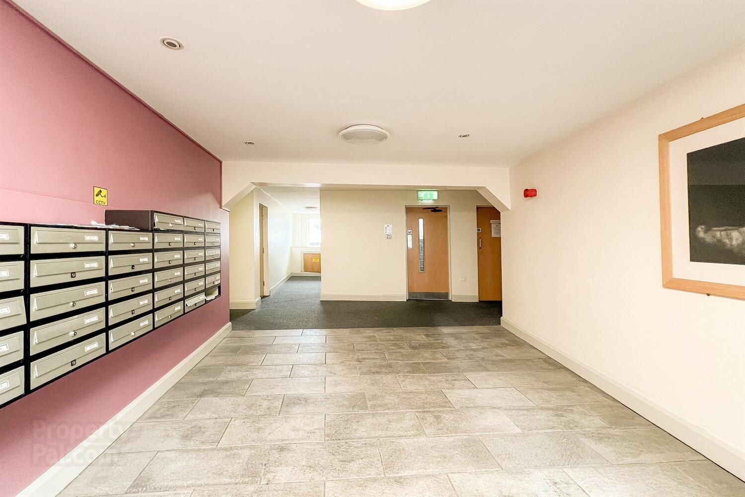 D1 7 Whitehall Square 5 of 23