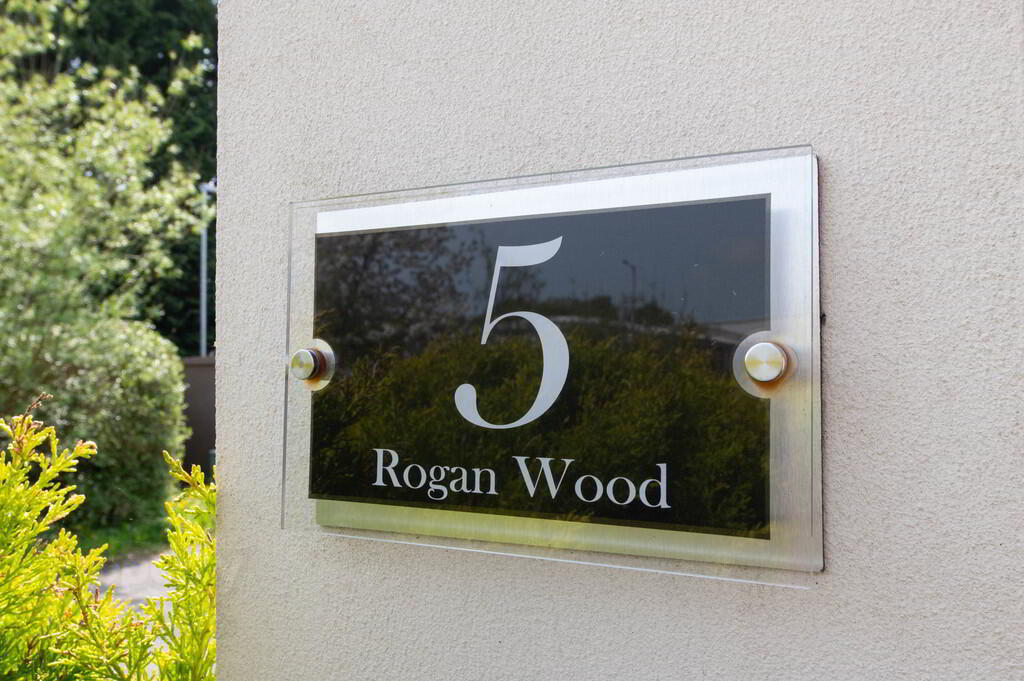 5 Rogan Wood