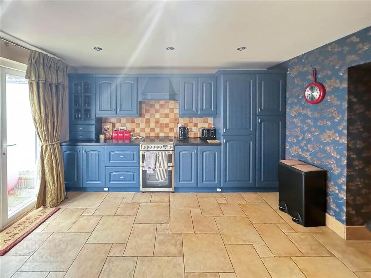 21 Lawford Street 6 of 27