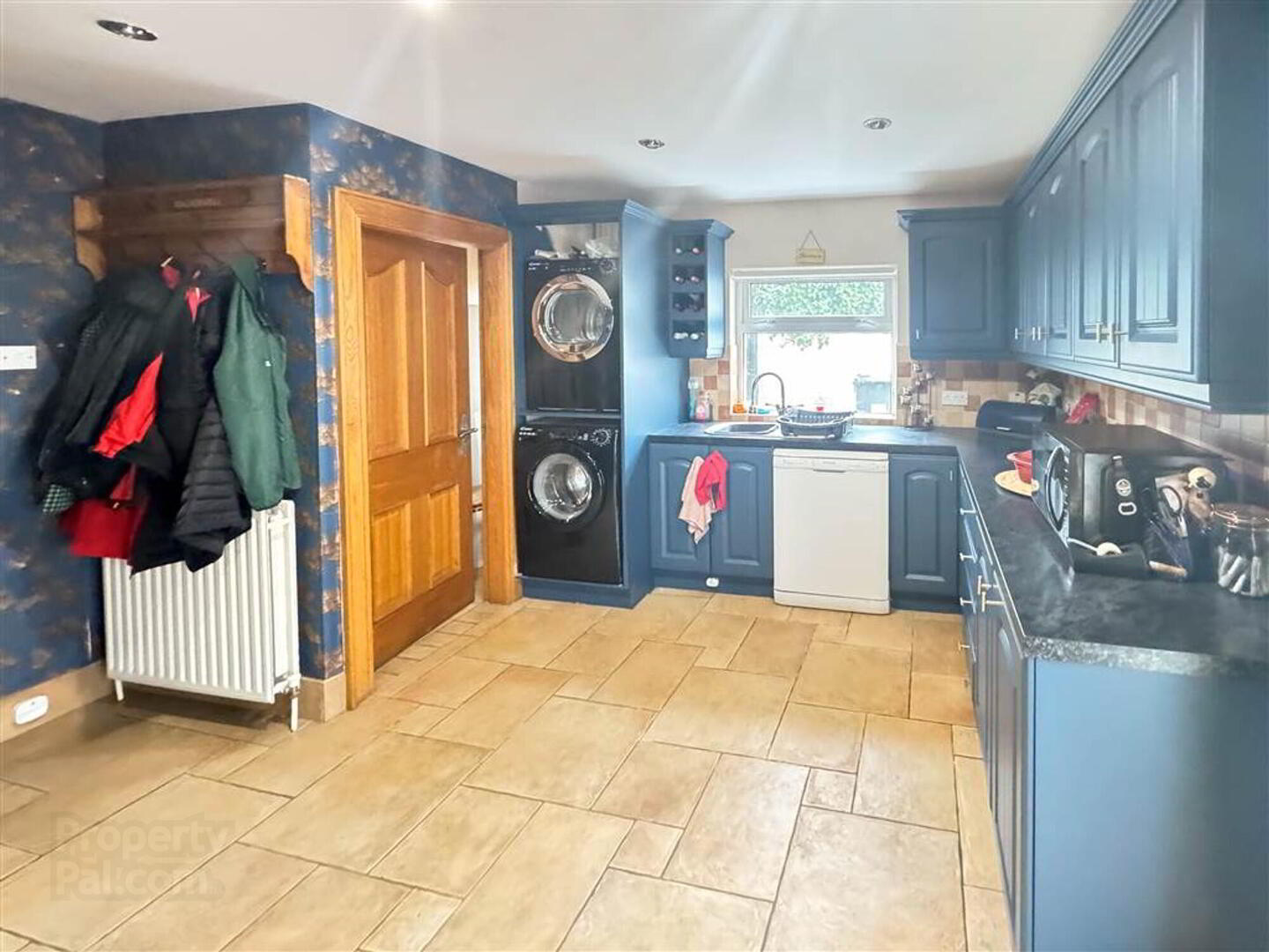 21 Lawford Street 8 of 27