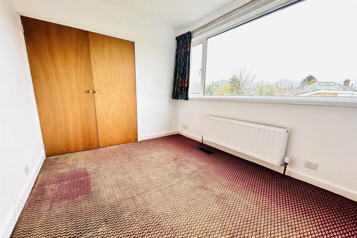 5 Chichester Court 14 of 17