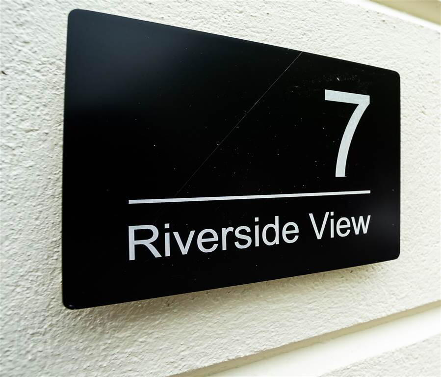 7 Riverside View