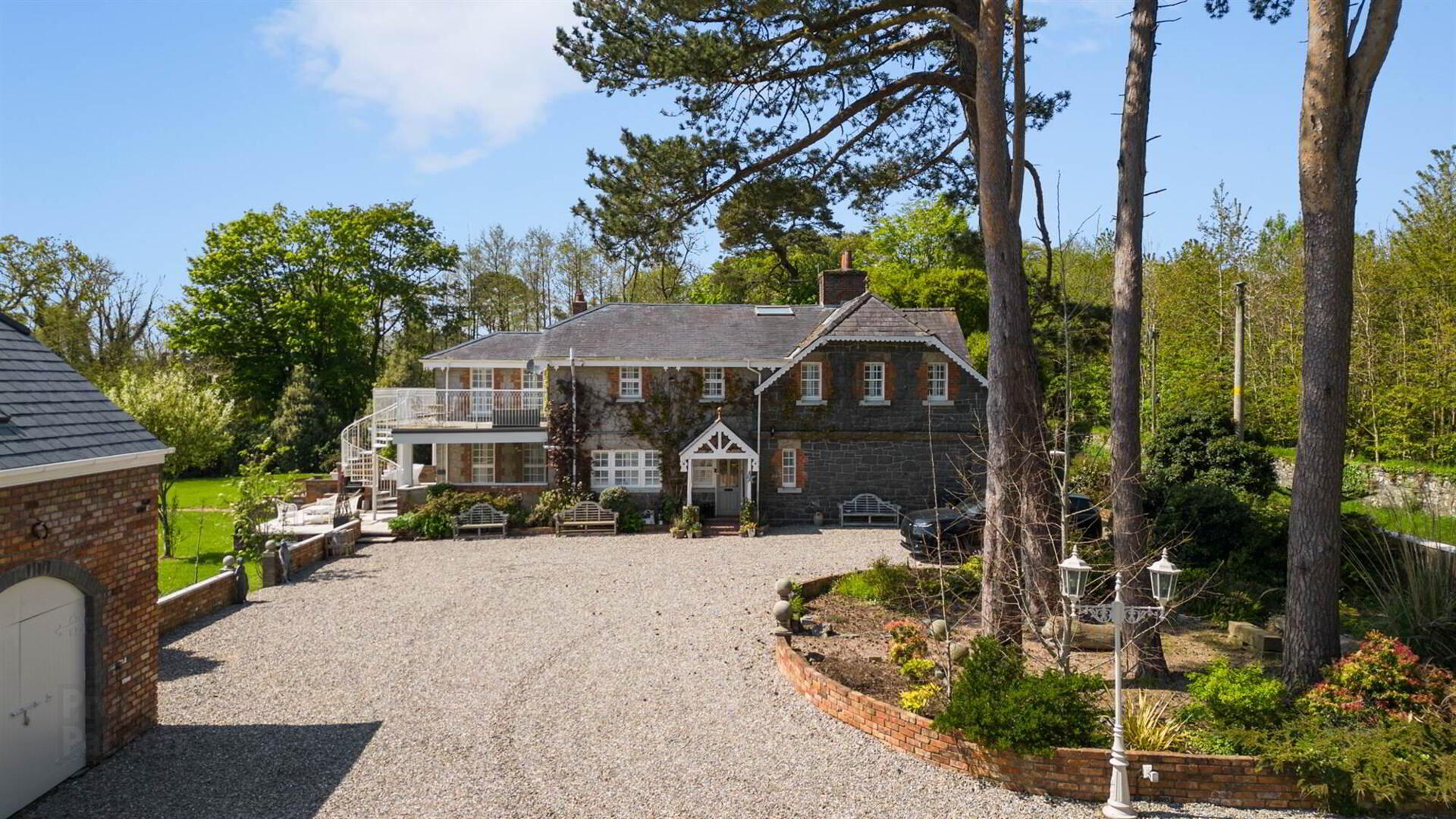 'Strawberry Cottage', 24 Ballyatwood Road