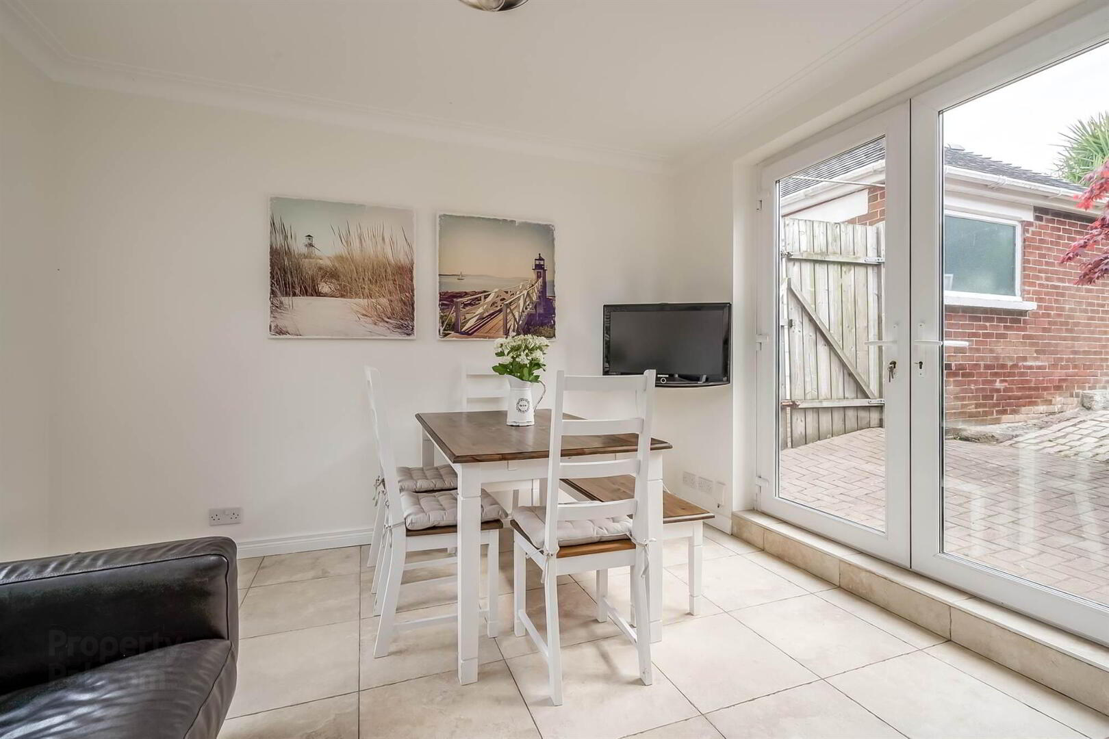 69 Old Dundonald Road 10 of 32