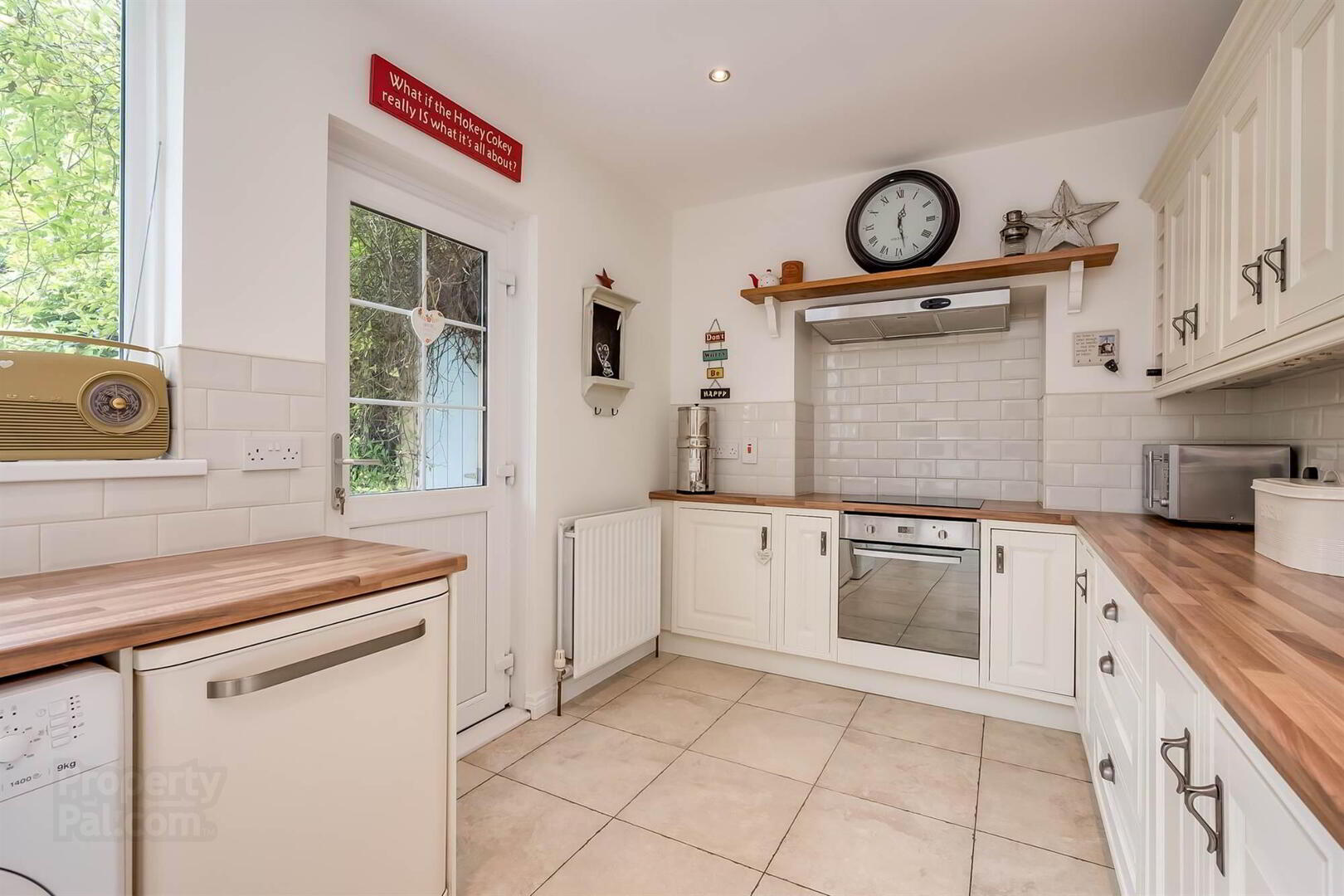 69 Old Dundonald Road 11 of 32