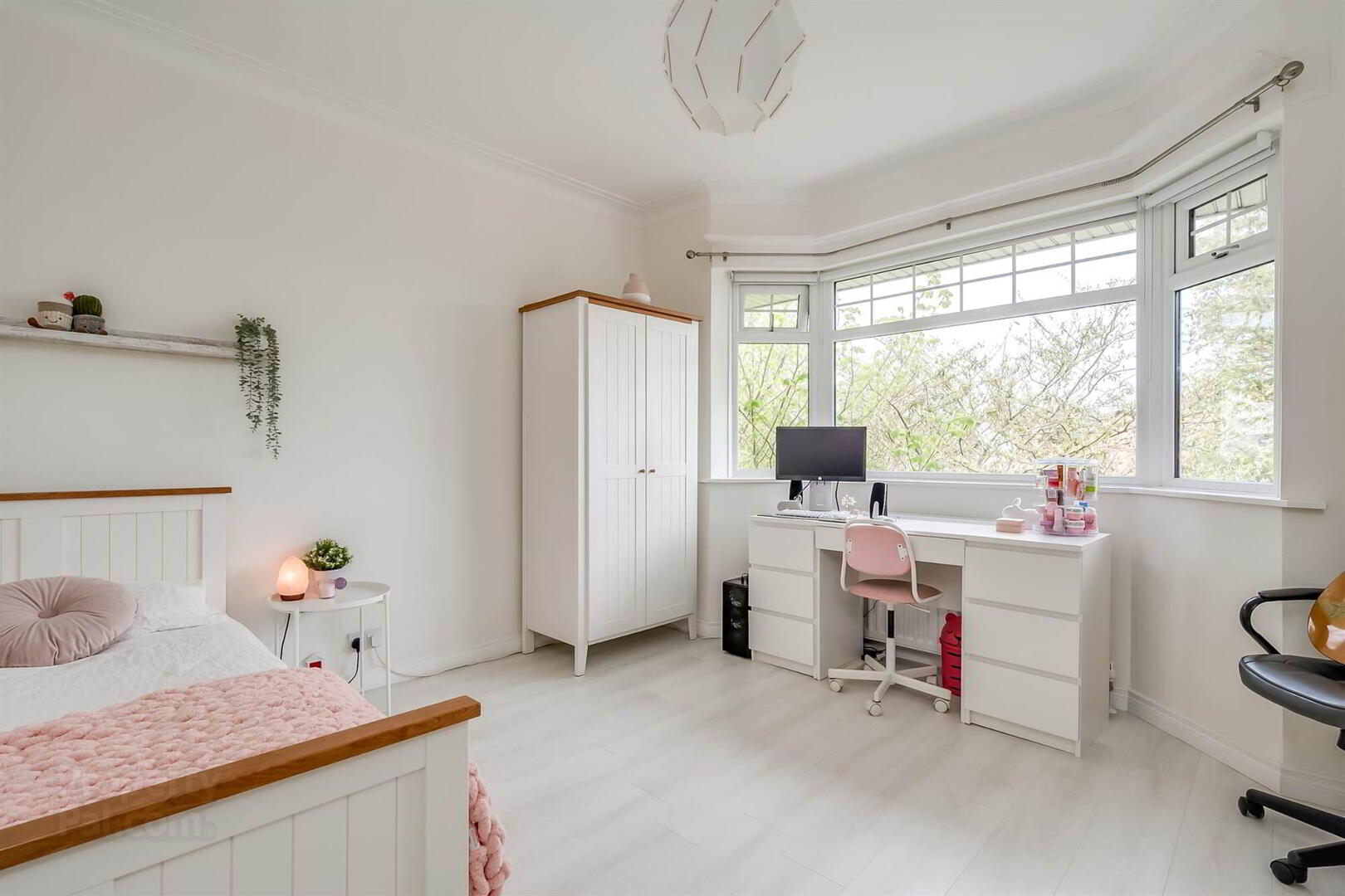 69 Old Dundonald Road 22 of 32
