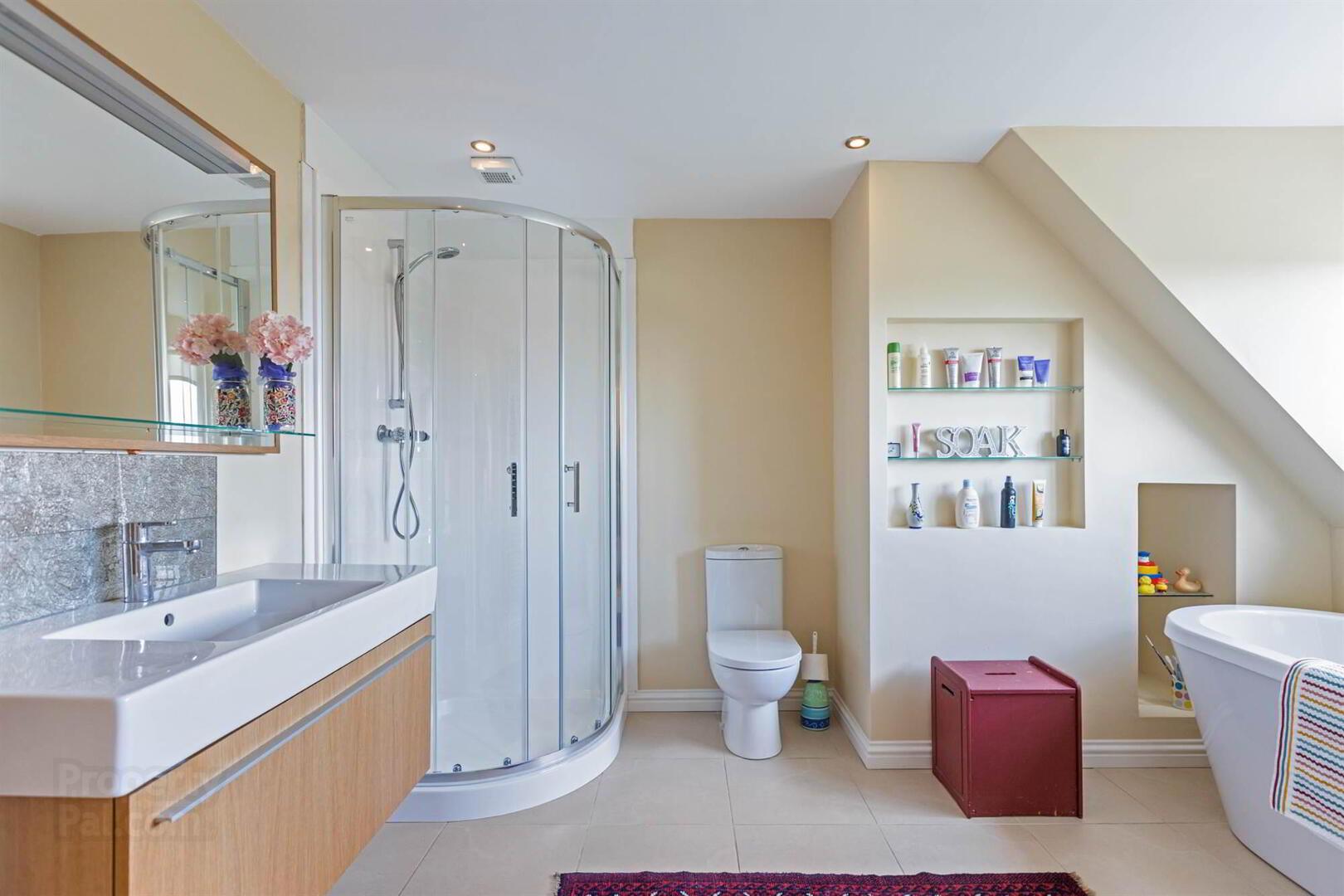 39 Ballycoan Road 15 of 34
