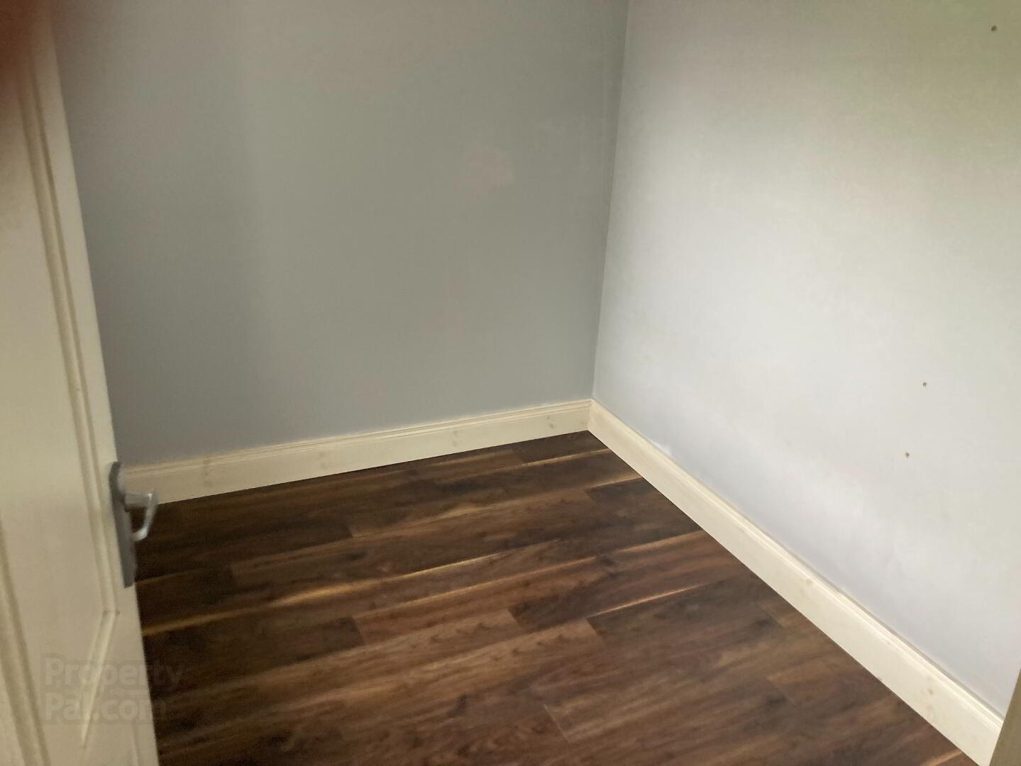 18 Woodside Road 8 of 13