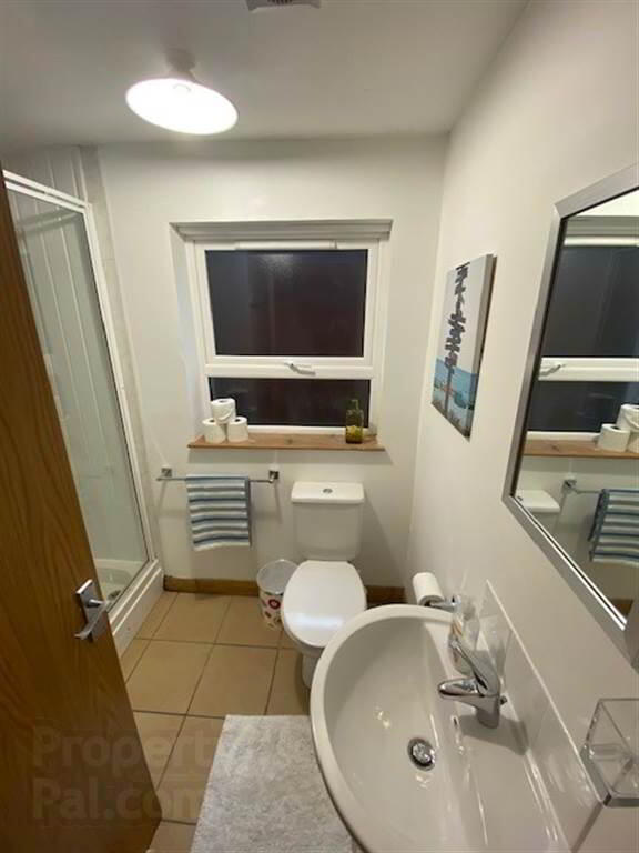 49b Sandhurst Gardens 7 of 7