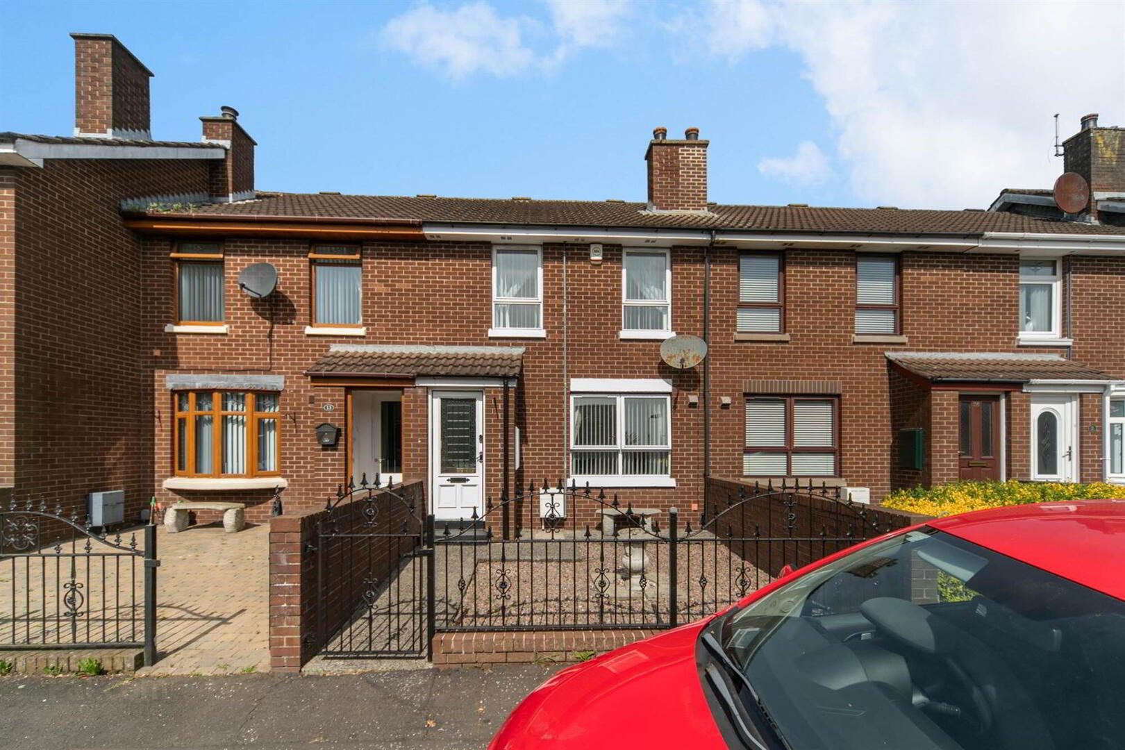 11 Gibson Street 1 of 13
