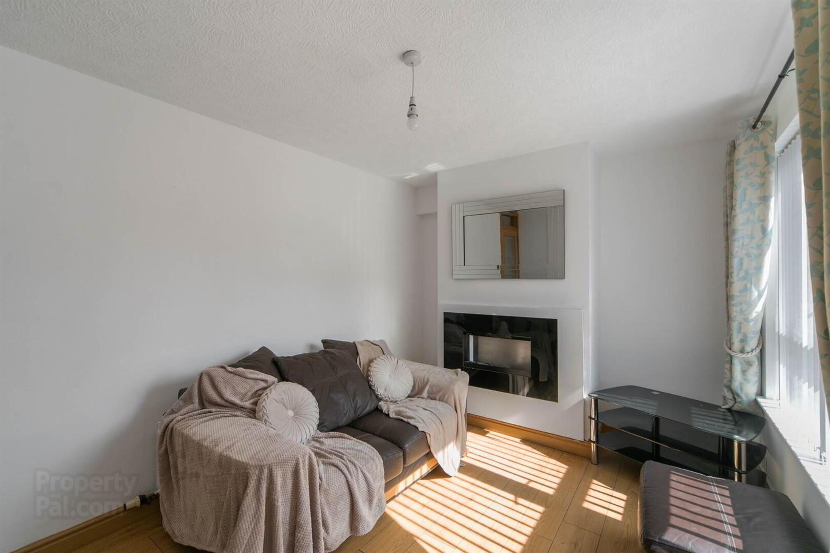 property description image