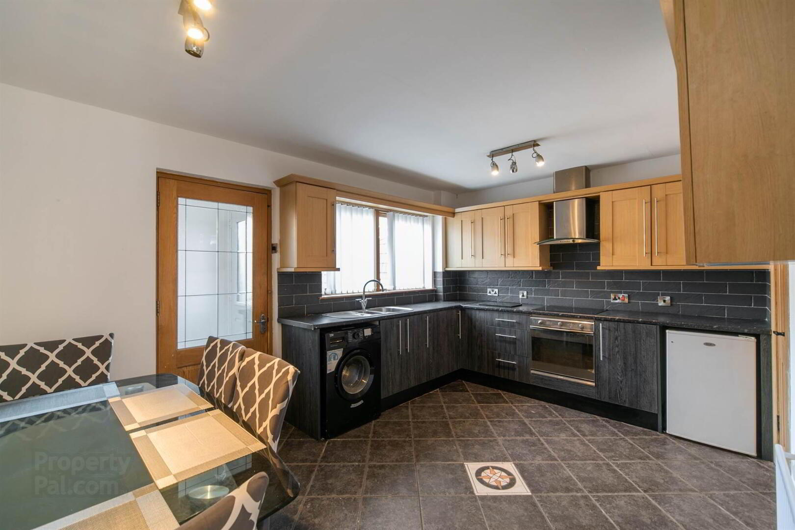11 Gibson Street 4 of 13