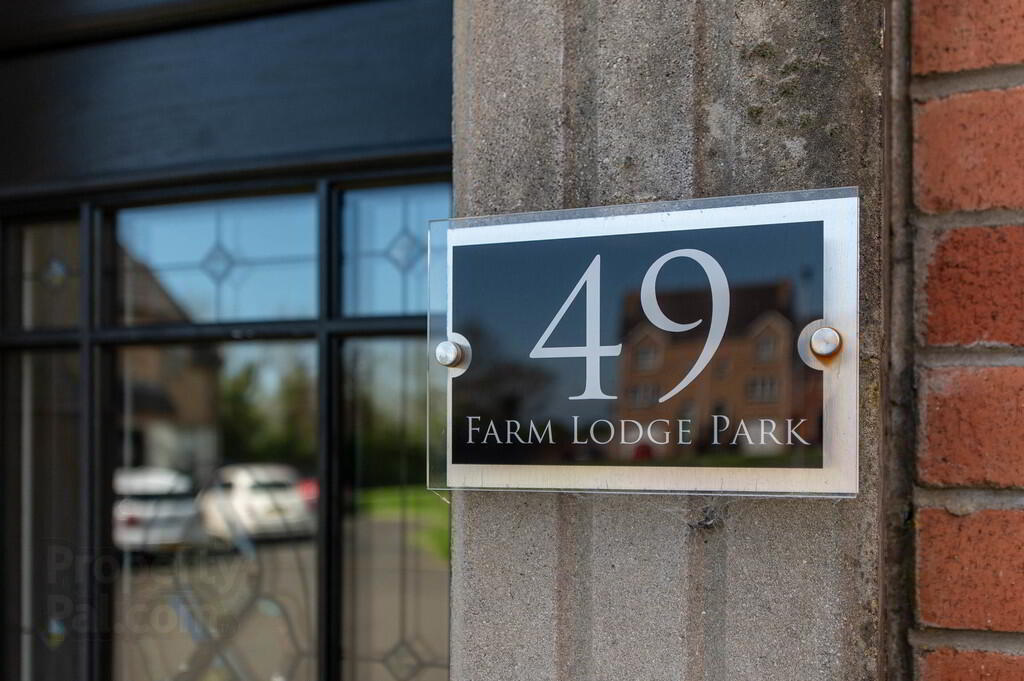 49 Farm Lodge Park