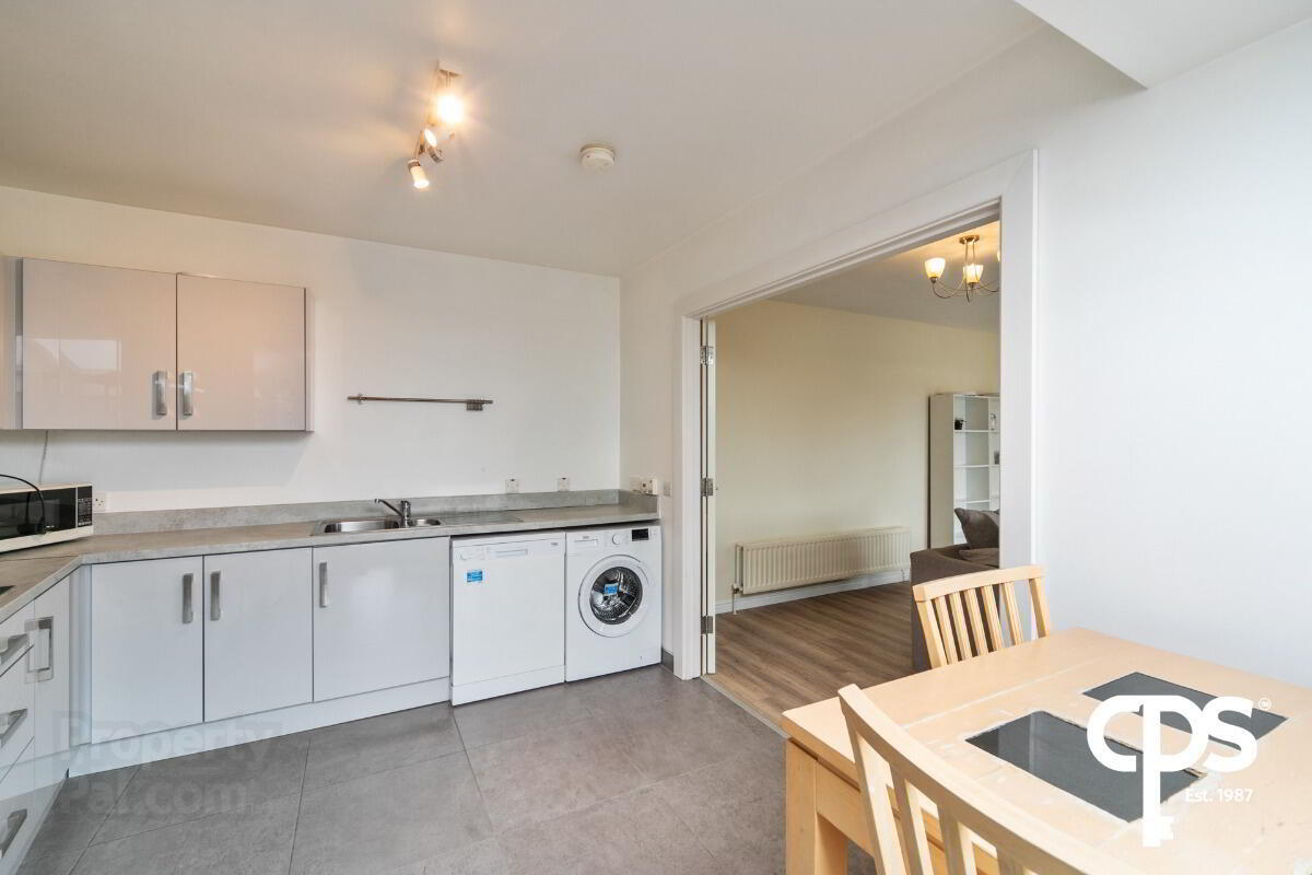 Apartment 17 College Gate ( Penthouse) 5 of 16