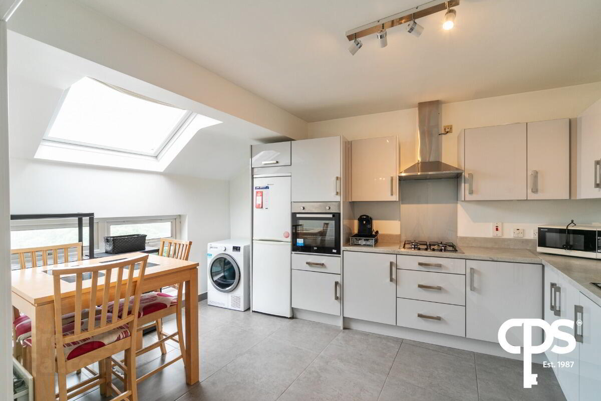 Apartment 17 College Gate ( Penthouse) 6 of 16