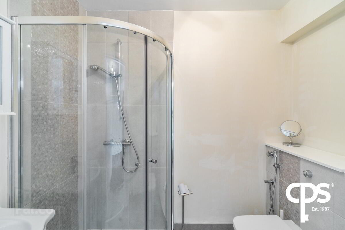 Apartment 17 College Gate ( Penthouse) 11 of 16