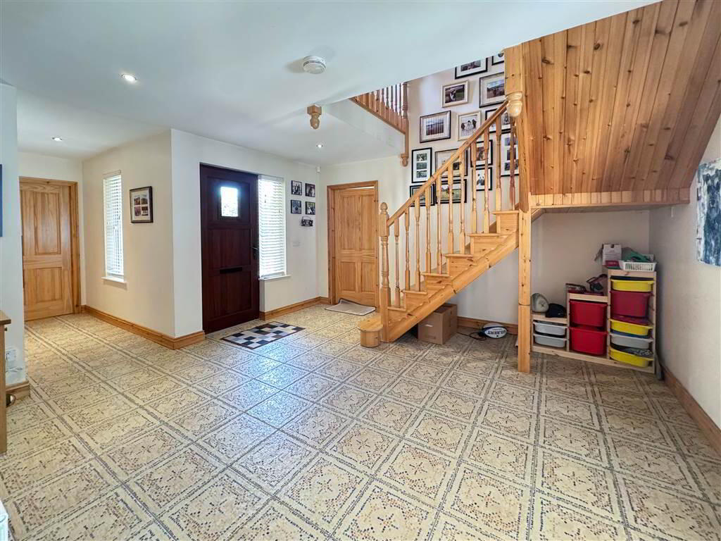 1 Tudor Brook 3 of 36