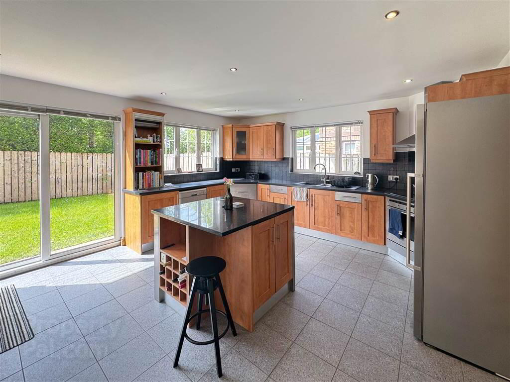 1 Tudor Brook 9 of 36