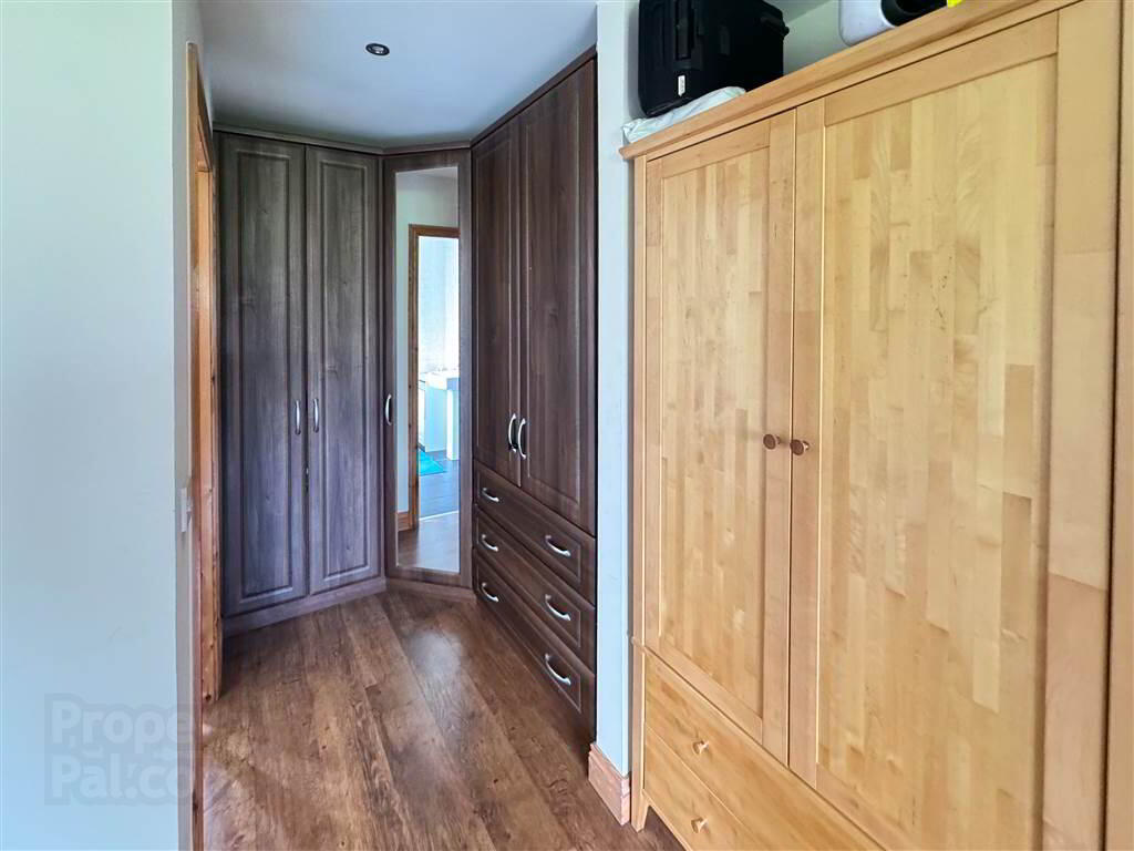 1 Tudor Brook 20 of 36