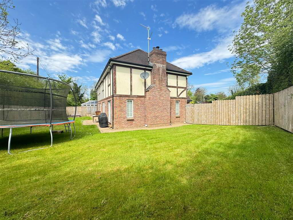 1 Tudor Brook 33 of 36