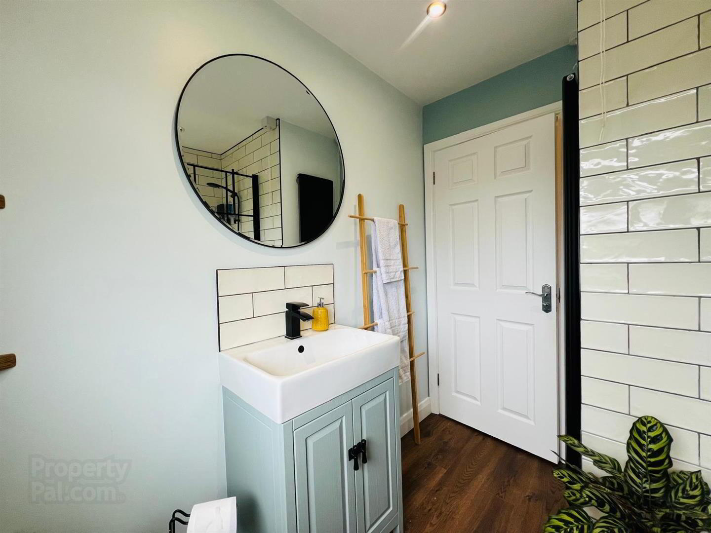6 Brompton Court 16 of 21