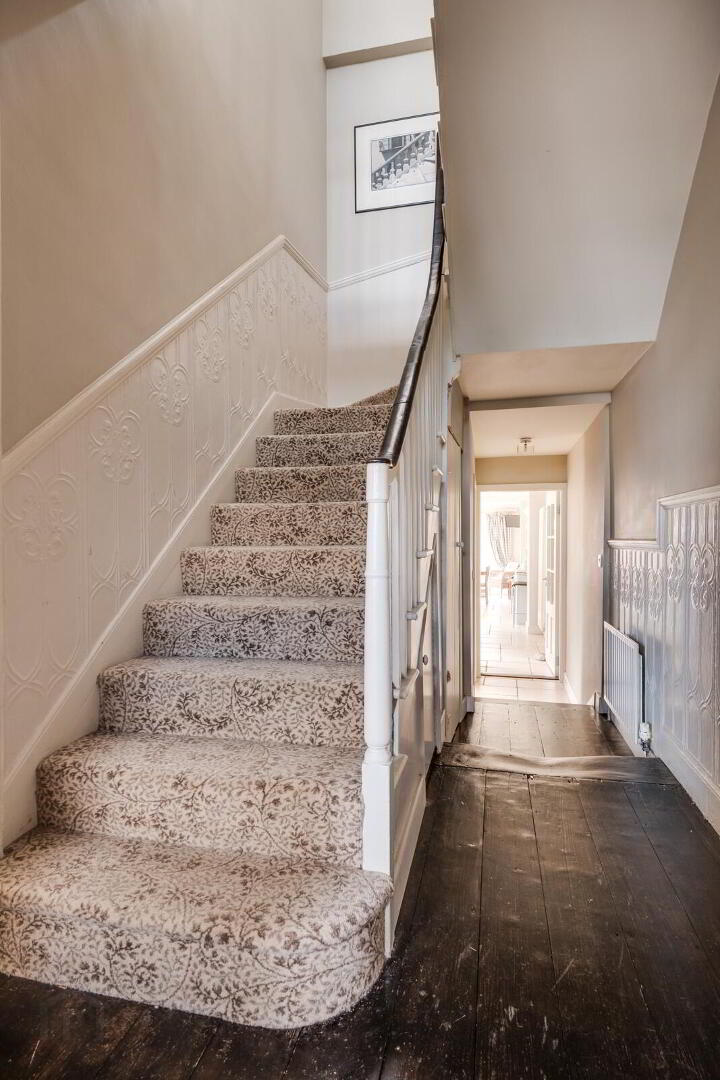 42 Willoughby Place 4 of 36