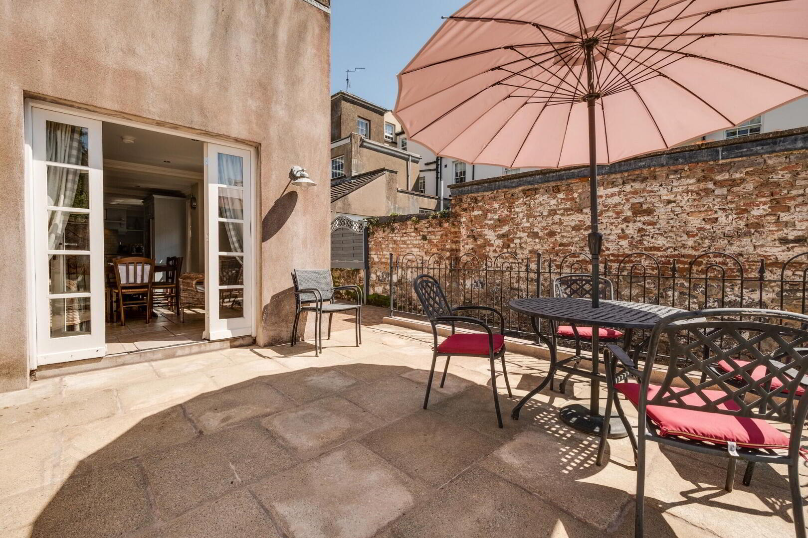 42 Willoughby Place 29 of 36