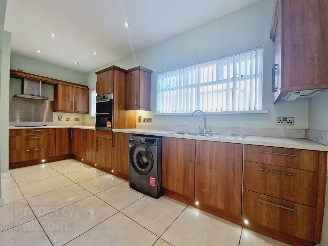 9 Ardmore Drive 4 of 17