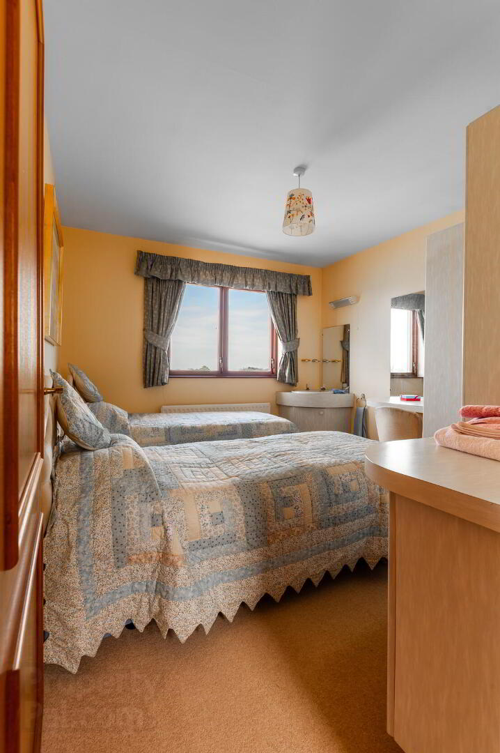 Lough Cowey Lodge, 9 Lough Cowey Road 36 of 58