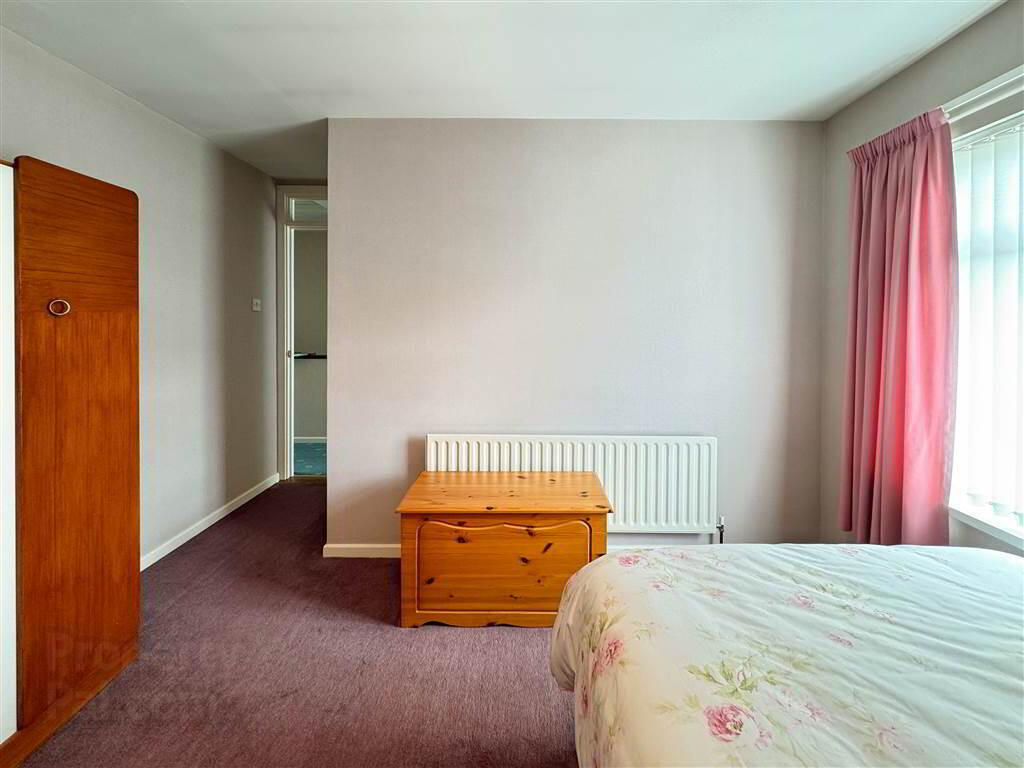 63 Greenvale Park 14 of 21