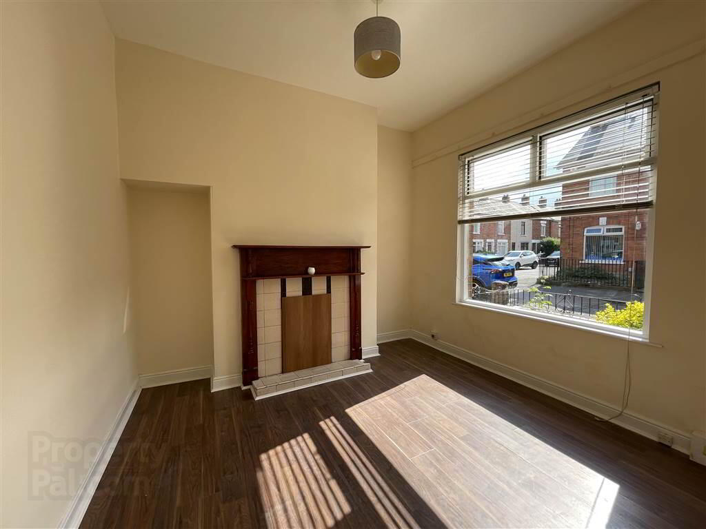 38 Iveagh Drive 4 of 20
