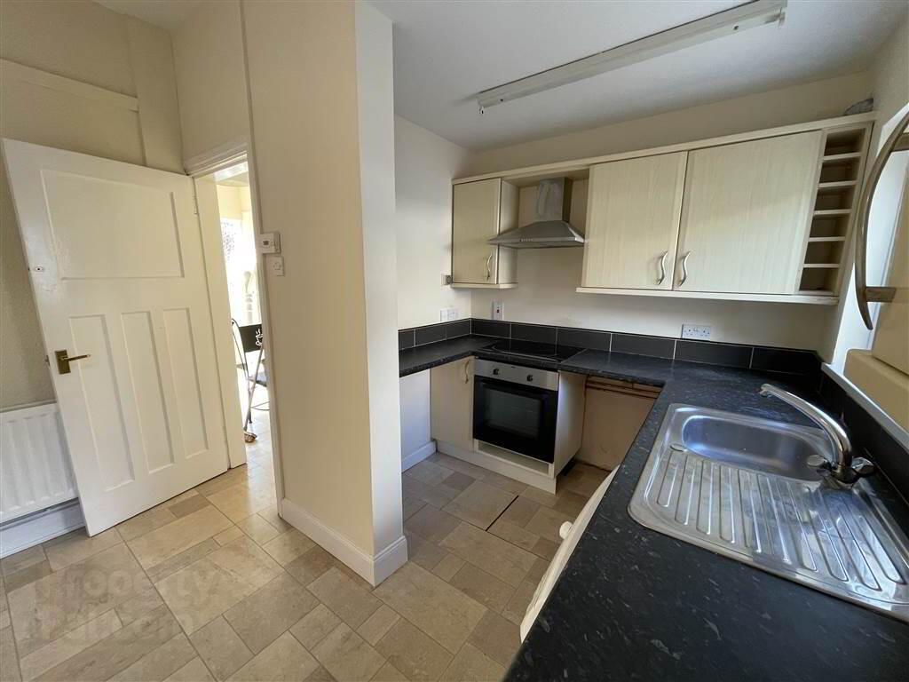 38 Iveagh Drive 10 of 20