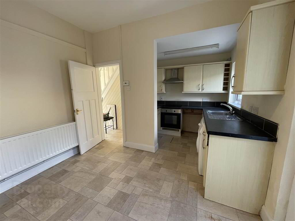 38 Iveagh Drive 9 of 20