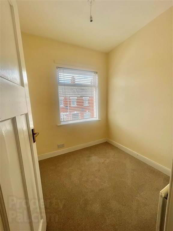 38 Iveagh Drive 17 of 20