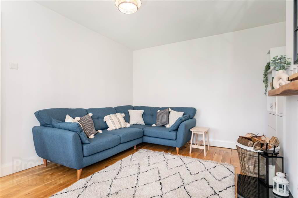28 Gracefield 9 of 39