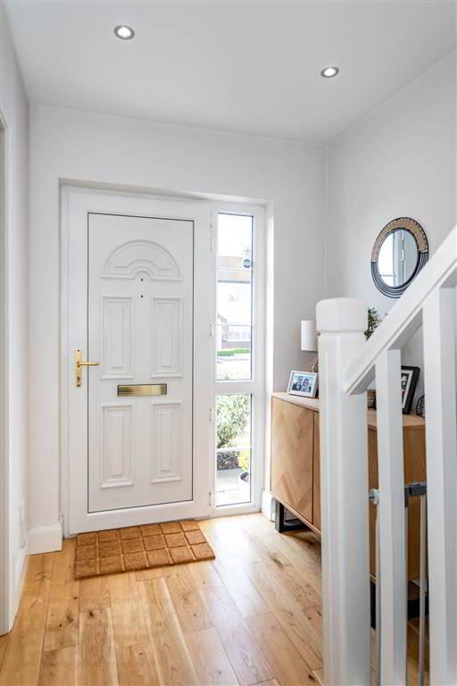 28 Gracefield 4 of 39