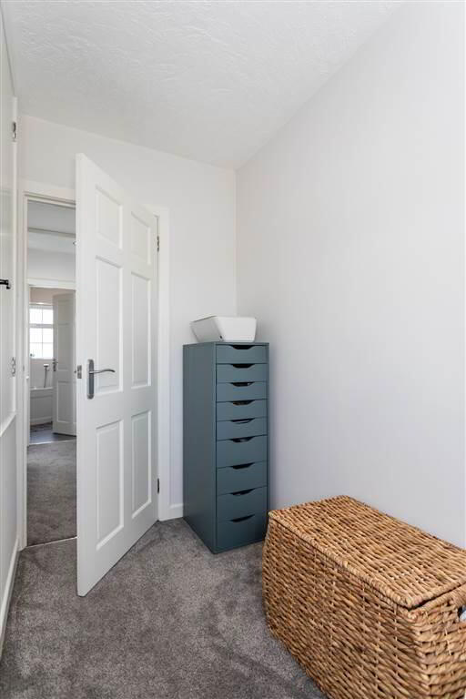 28 Gracefield 31 of 39