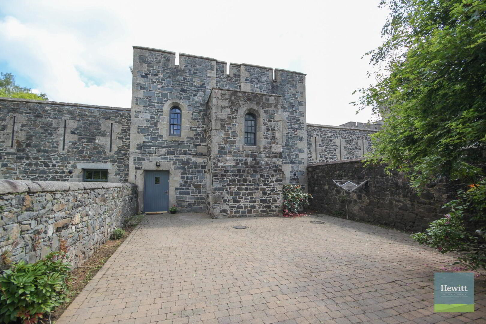 3c Gosford Castle 1 of 23