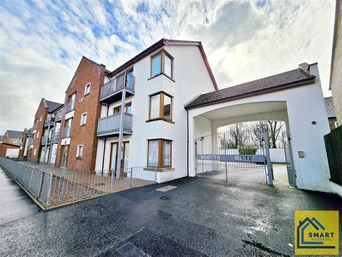 Apt 3, Scotts Gate 1 of 12