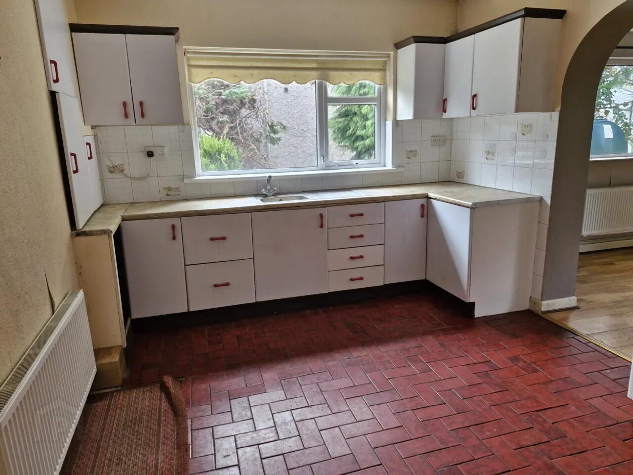 property description image
