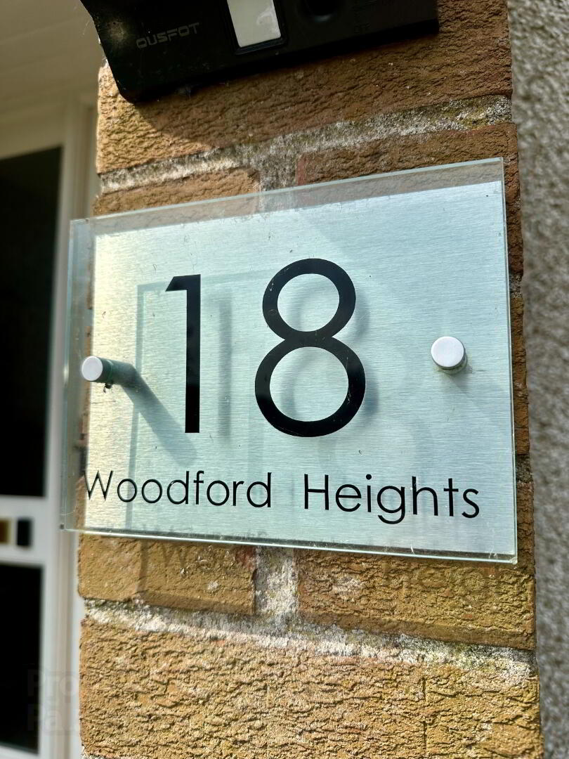 18 Woodford Heights