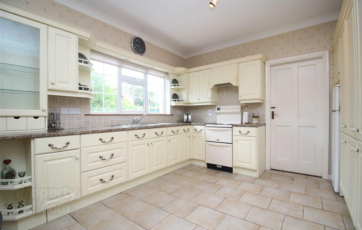 8 Meadow Court 14 of 52