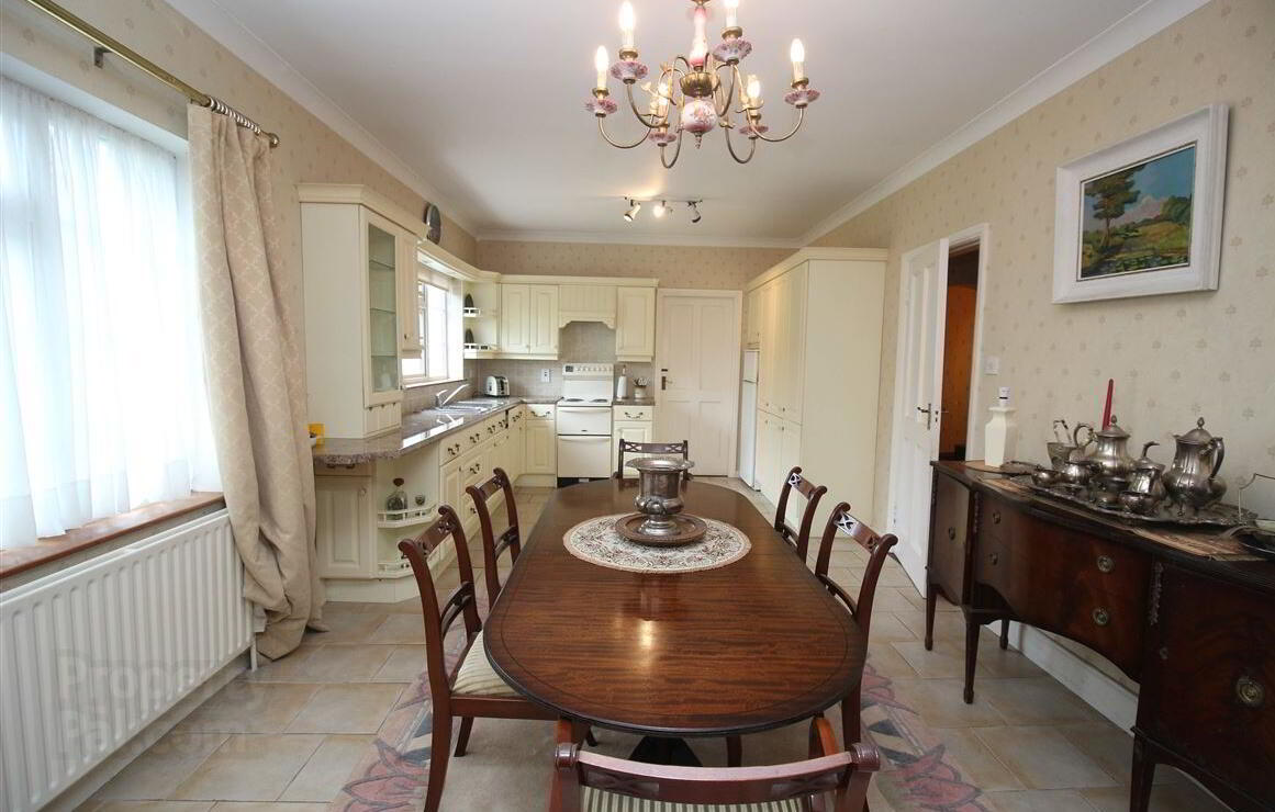 8 Meadow Court 15 of 52