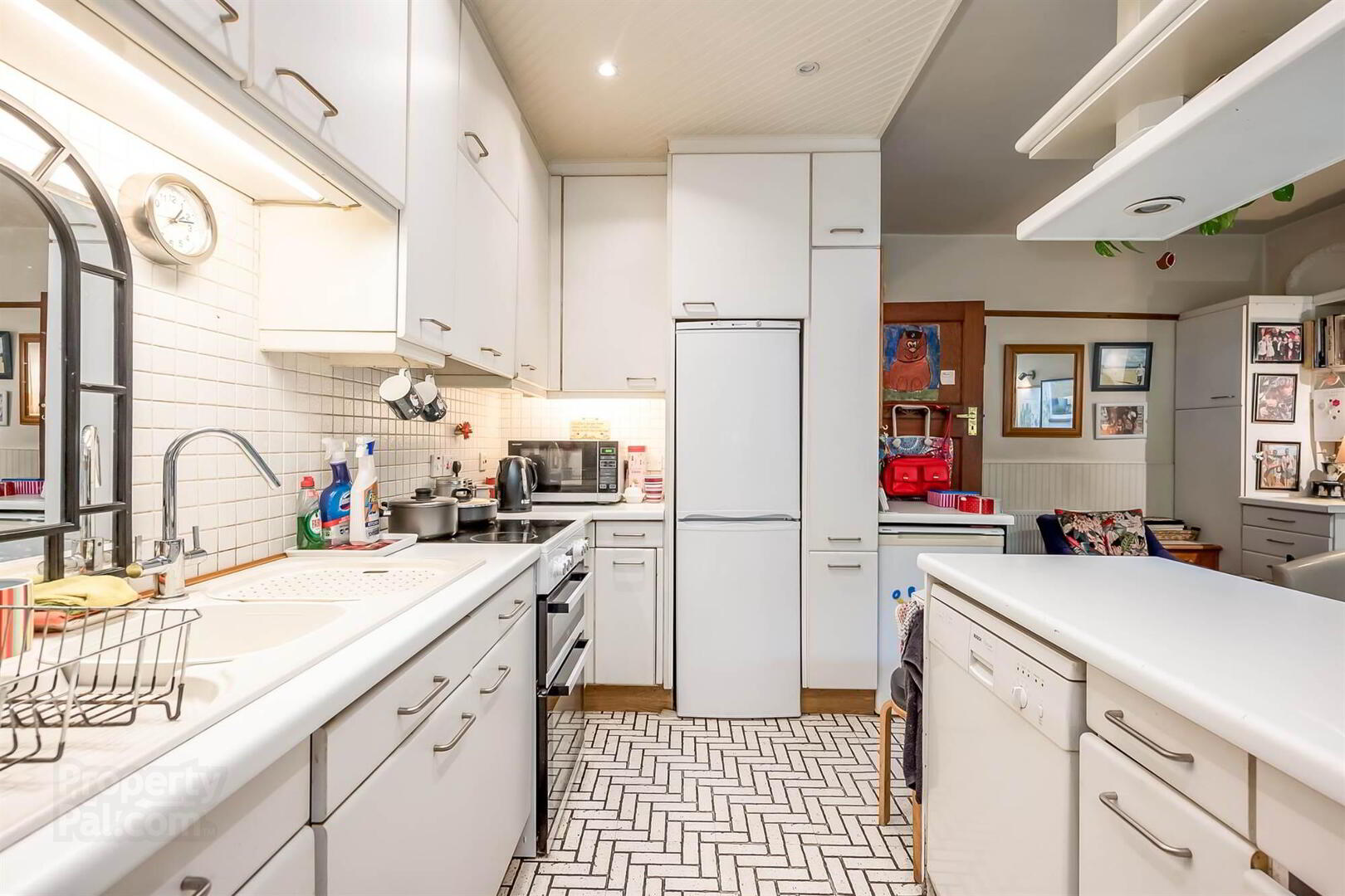 15 Lancedean Road 13 of 46