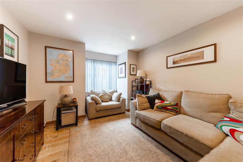 1 Cois Cluana Park 6 of 25